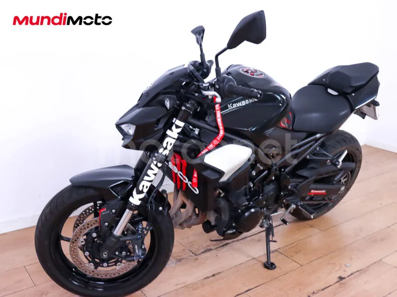 Kawasaki Z900 - Vista 7