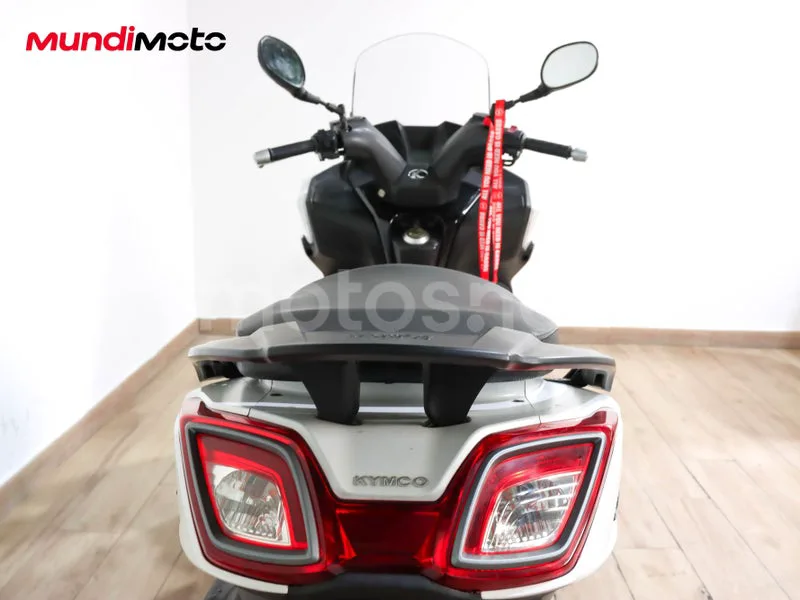 Kymco Super Dink 125 - Vista 4