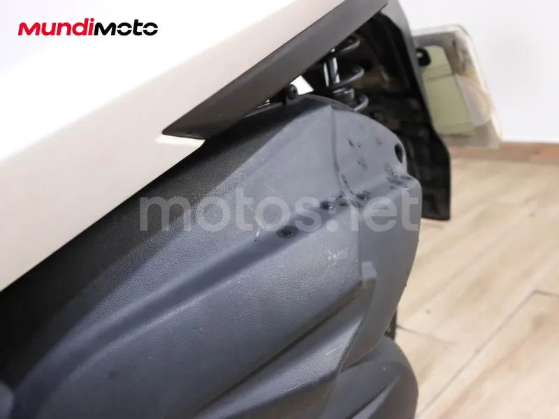Kymco Super Dink 125 - Vista 35