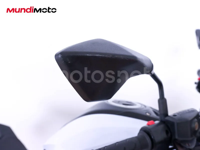 Kawasaki Z800 - Vista 34