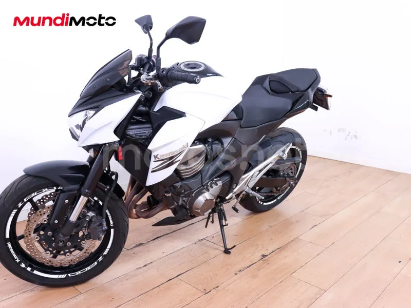 Kawasaki Z800 - Vista 7