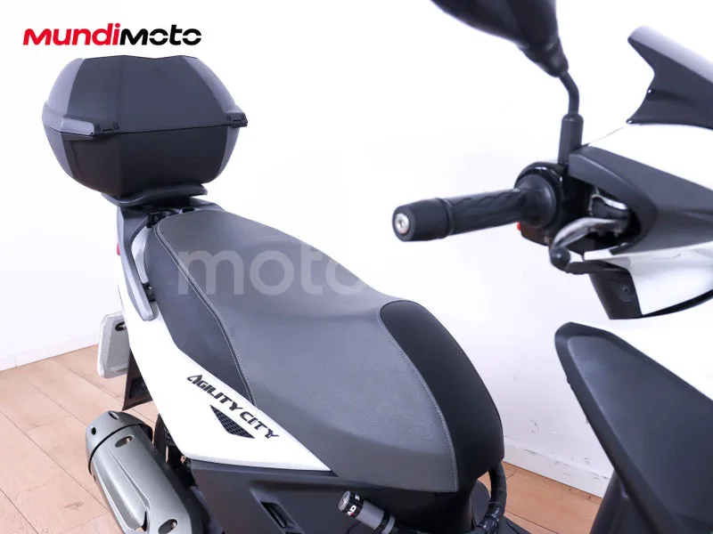 Kawasaki Z800 - Vista 72