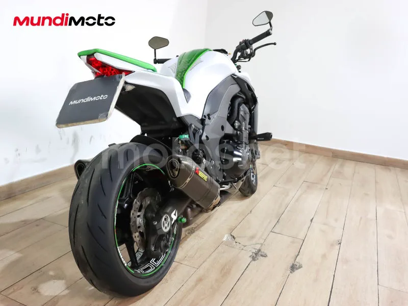 Kawasaki Z1000 - Vista 3