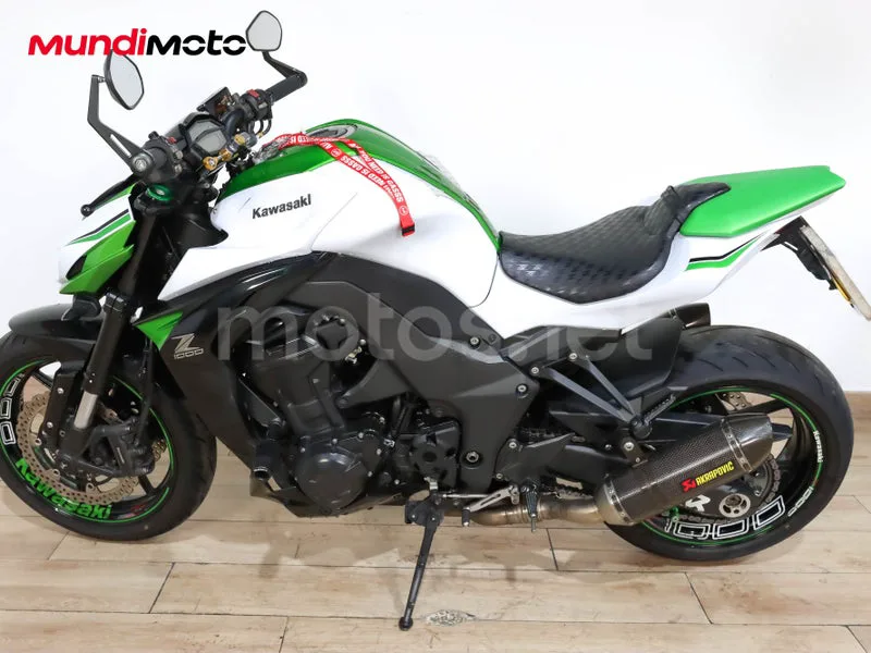 Kawasaki Z1000 - Vista 6