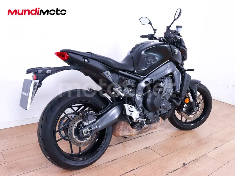 Yamaha MT-09 - Vista 3