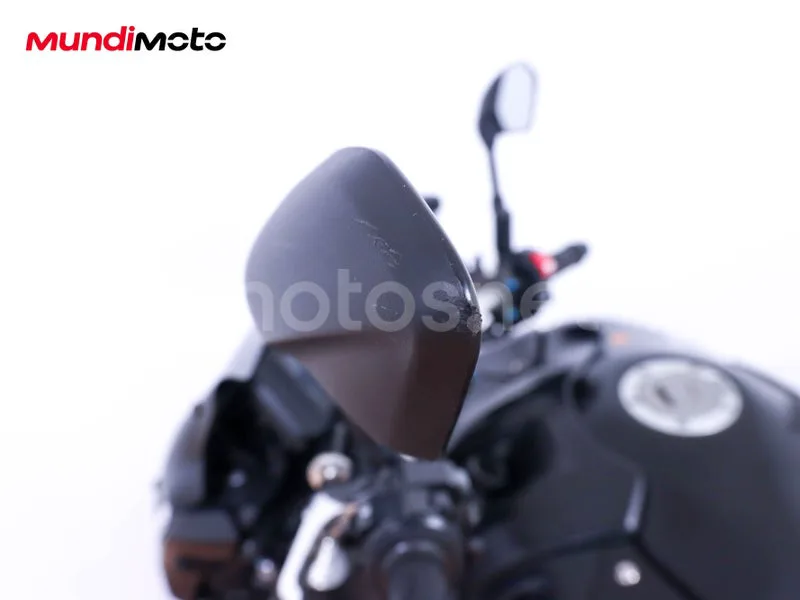 Yamaha MT-09 - Vista 30