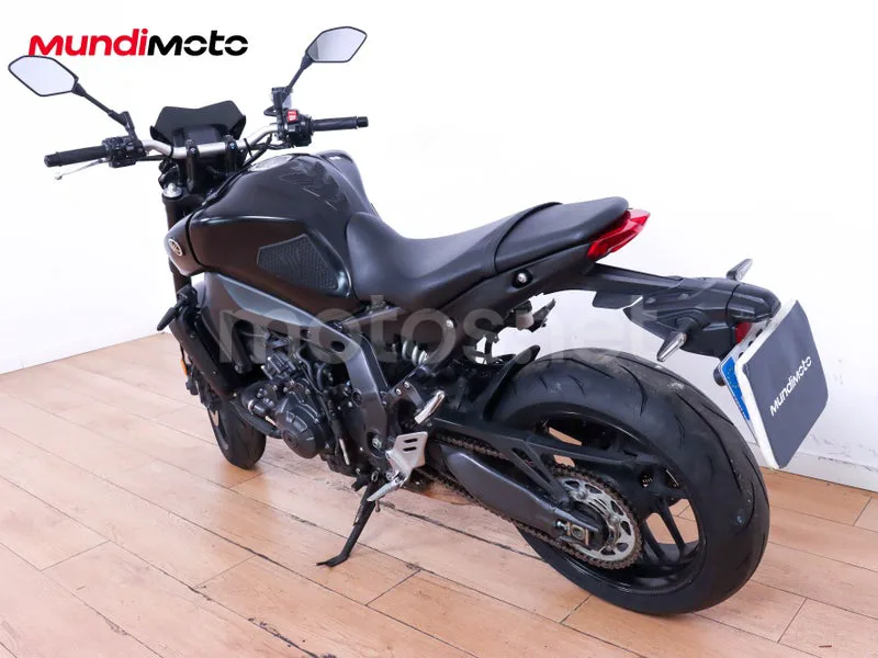 Yamaha MT-09 - Vista 8