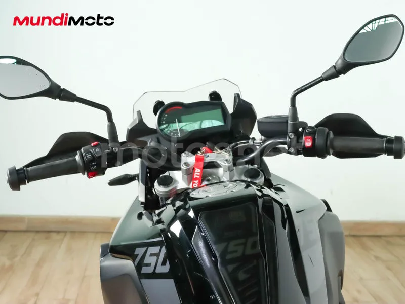 BMW F 750 GS - Vista 11