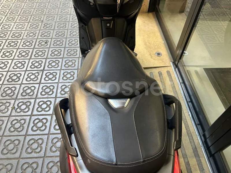 Yamaha XMAX 400 - Vista 6