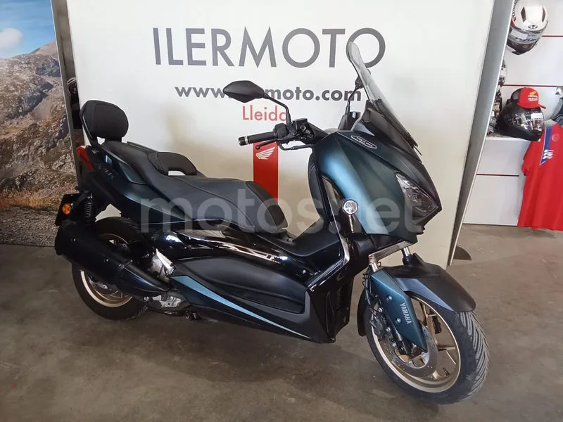 Yamaha XMAX 300 - Vista 4