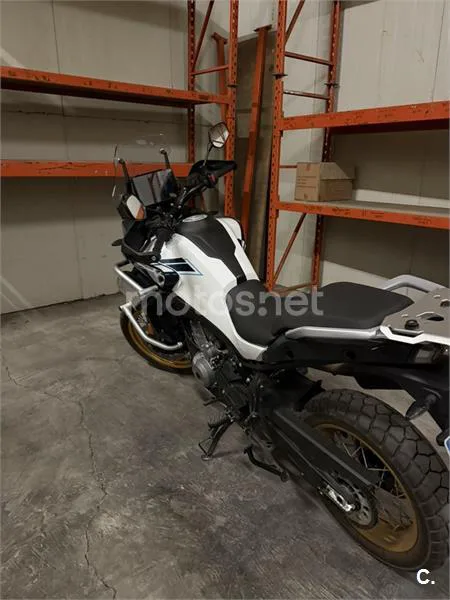 CFMOTO 800MT - Vista 3