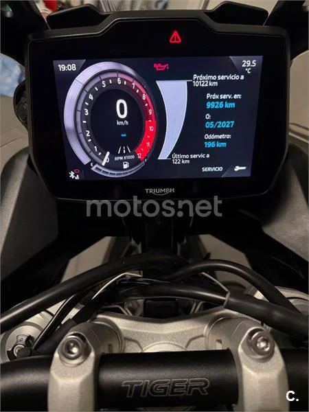 Triumph Tiger 900 - Vista 10