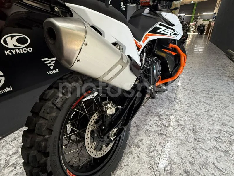 KTM 790 Adventure - Vista 4