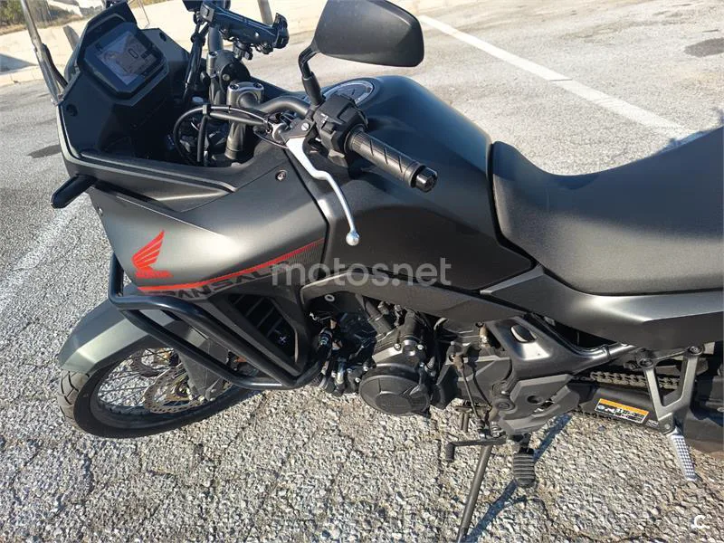 Honda XL750 Transalp - Vista 7