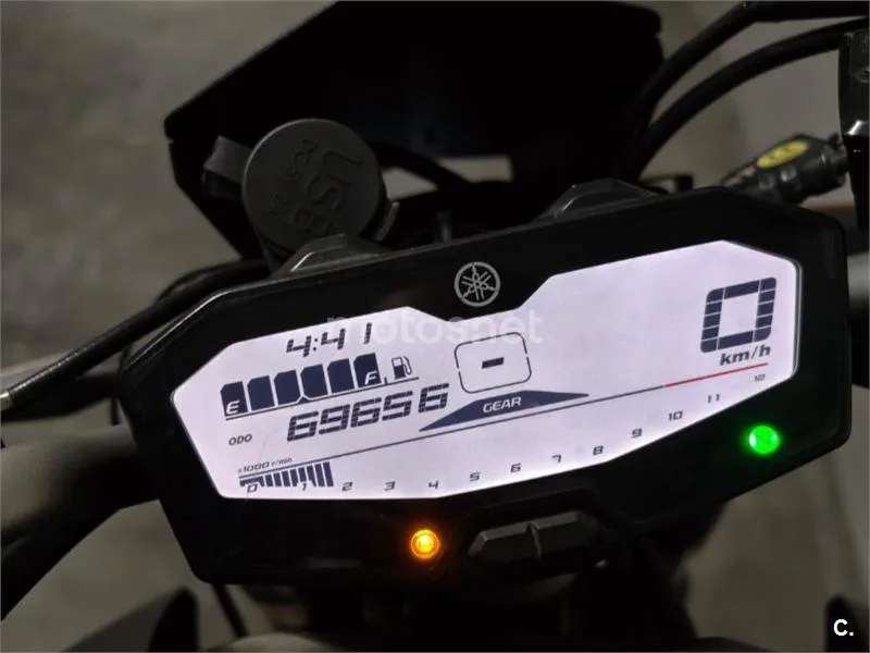 Yamaha MT-07 - Vista 9