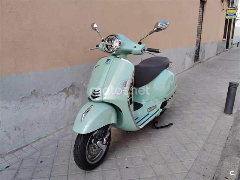 Vespa GTS 300 - Vista 4