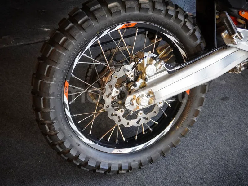 KTM 690 Enduro R - Vista 12