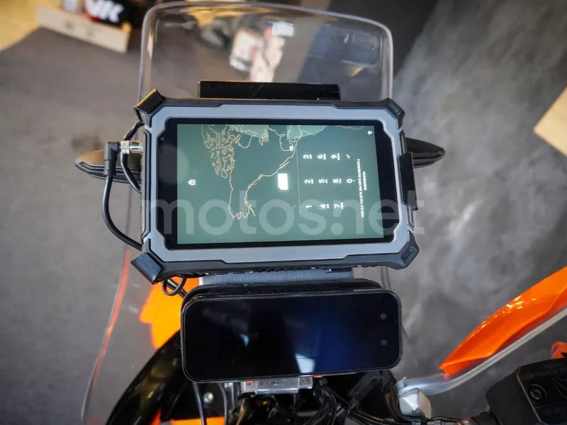 KTM 690 Enduro R - Vista 28