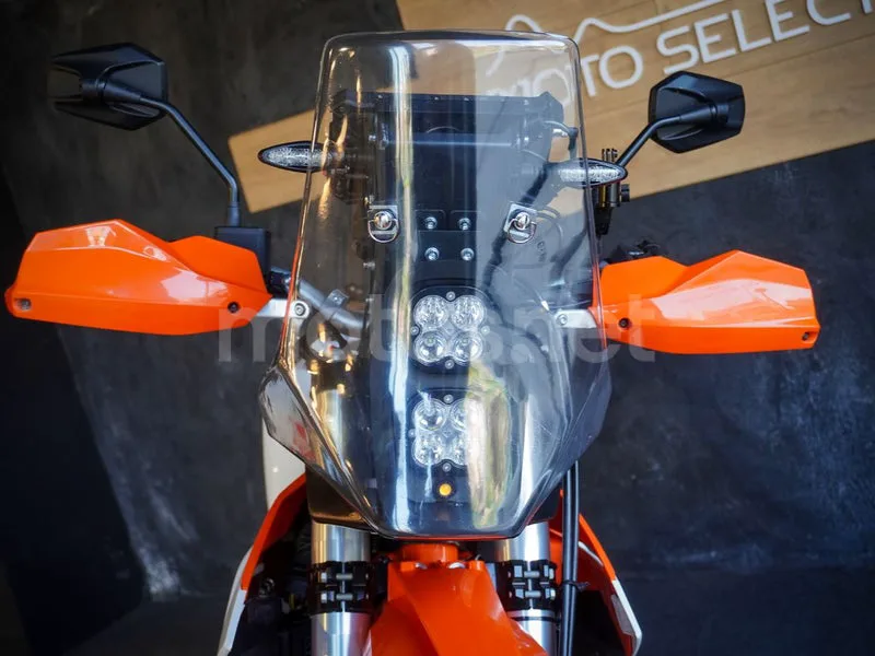 KTM 690 Enduro R - Vista 7