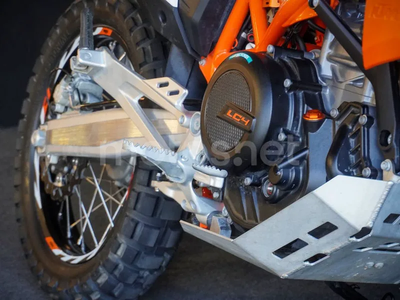KTM 690 Enduro R - Vista 8