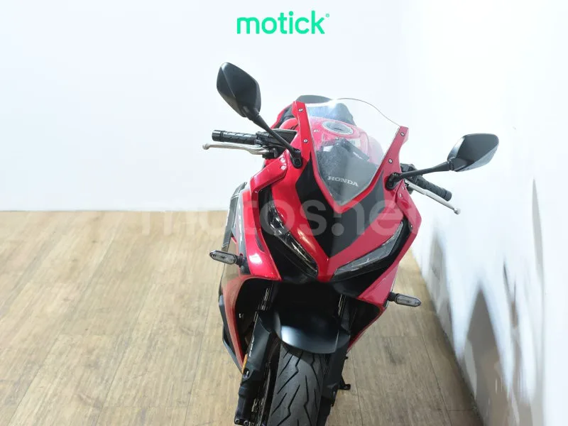 Honda CBR650R - Vista 11