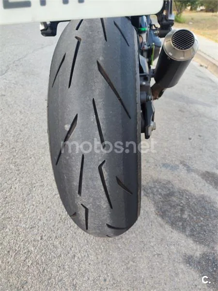 Kawasaki Z900 - Vista 6