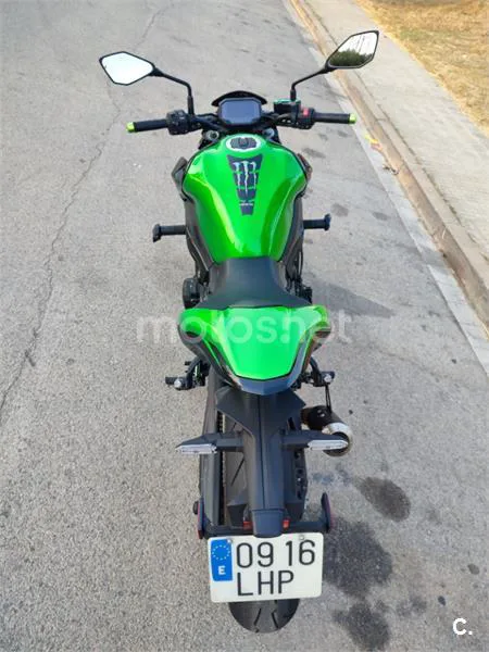 Kawasaki Z900 - Vista 9