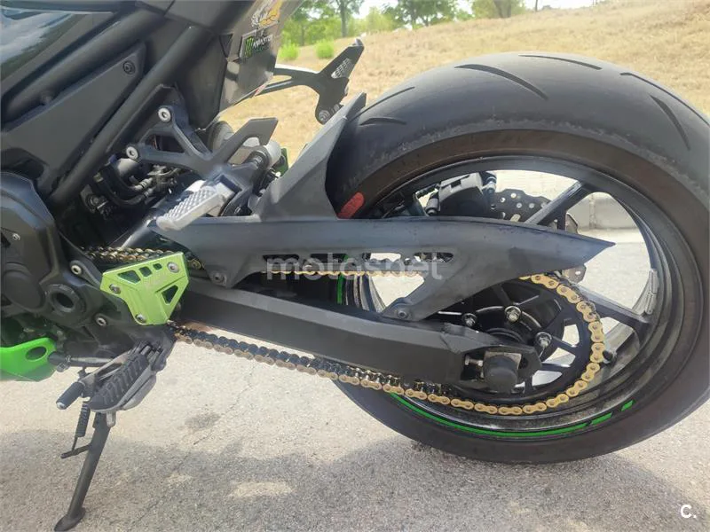 Kawasaki Z900 - Vista 10