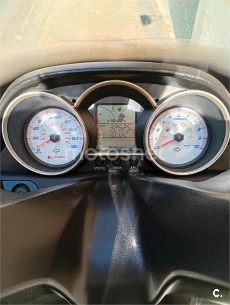 Kymco Super Dink 300 - Vista 5