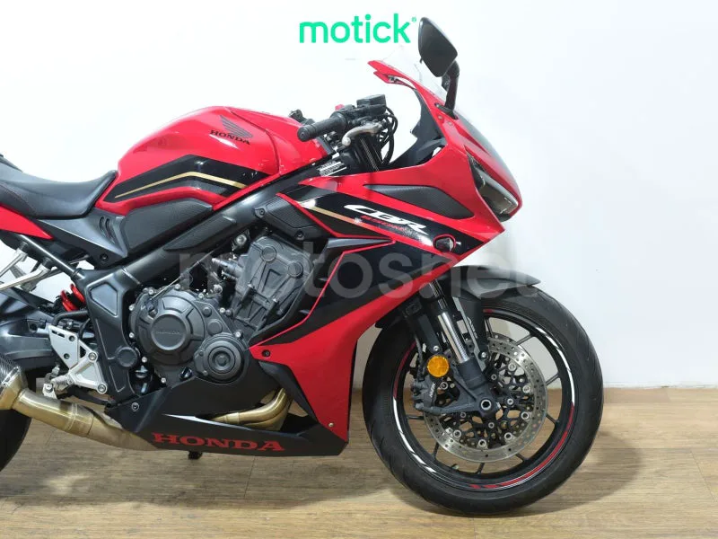 Honda CBR650R - Vista 4