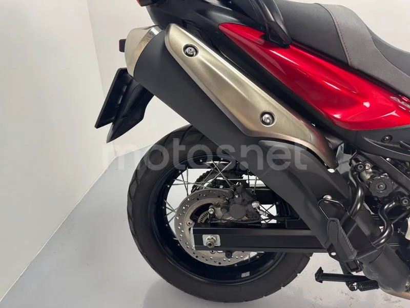 Suzuki V-Strom 650XT - Vista 17