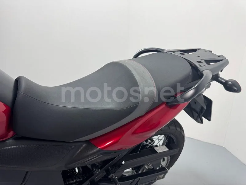 Suzuki V-Strom 650XT - Vista 7