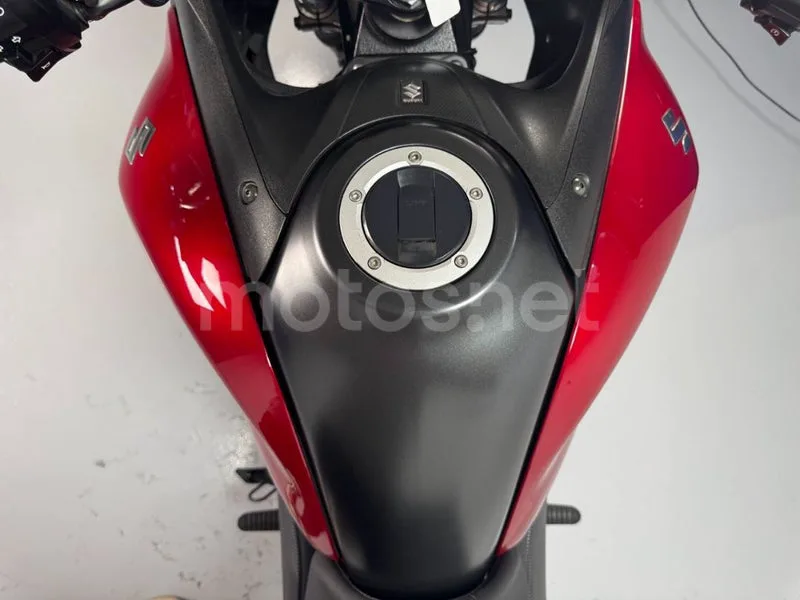 Suzuki V-Strom 650XT - Vista 10