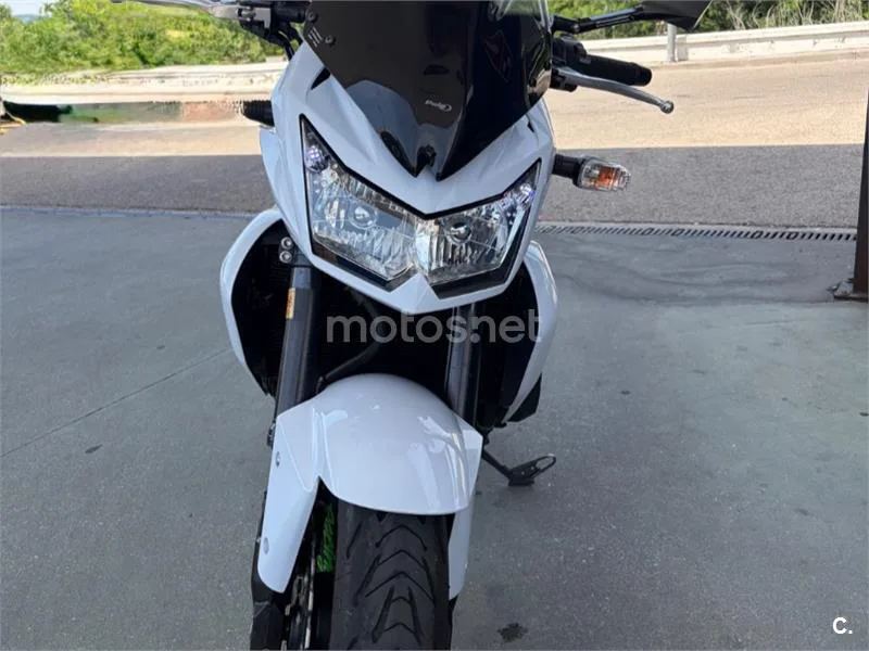 Kawasaki Z750 4100 € 2009 Madrid - 2