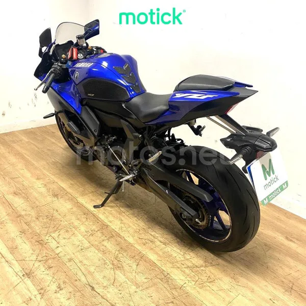 Yamaha YZF-R7 - Vista 5