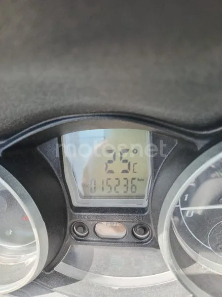Piaggio MP3 125 - Vista 6