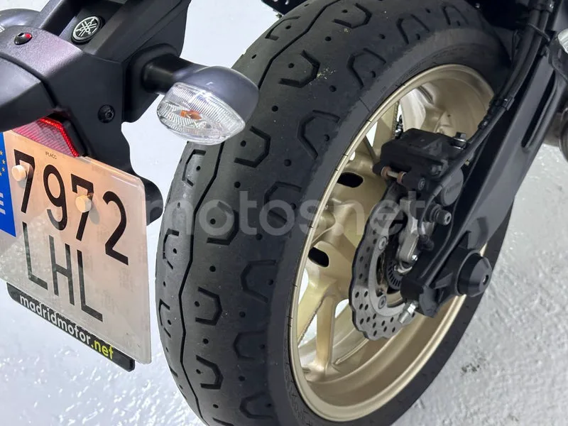 Yamaha XSR700 - Vista 21