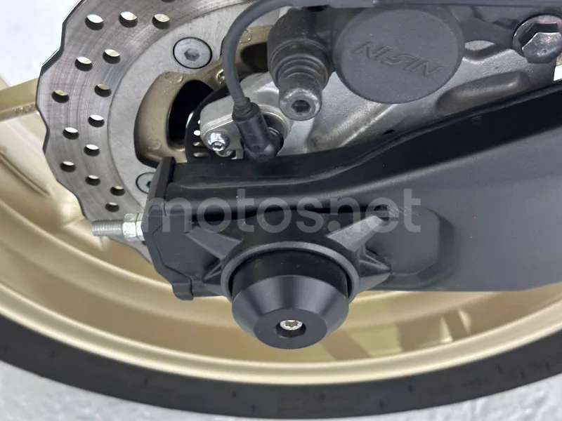 Yamaha XSR700 - Vista 30