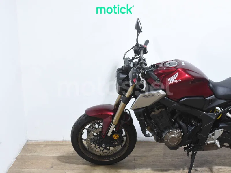 Honda CB650R - Vista 8