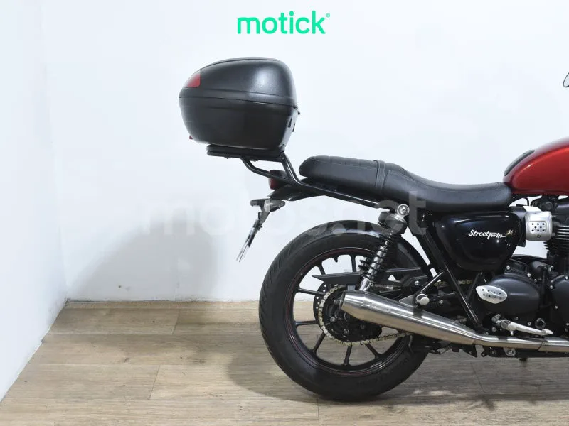 Triumph Street Twin - Vista 3