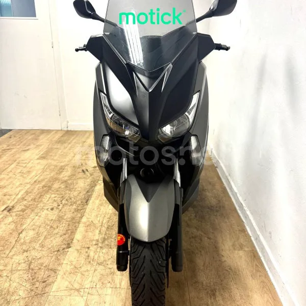 Yamaha XMAX 400 - Vista 10
