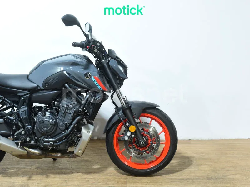 Yamaha MT-07 - Vista 4
