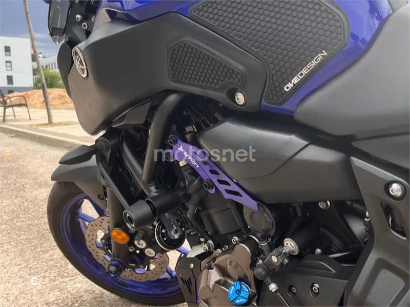 Yamaha MT-07 - Vista 6
