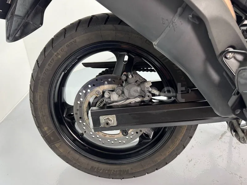 Suzuki V-Strom 650 - Vista 18