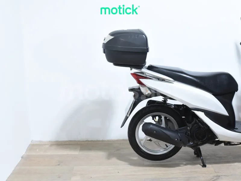 Honda Vision 110 - Vista 3