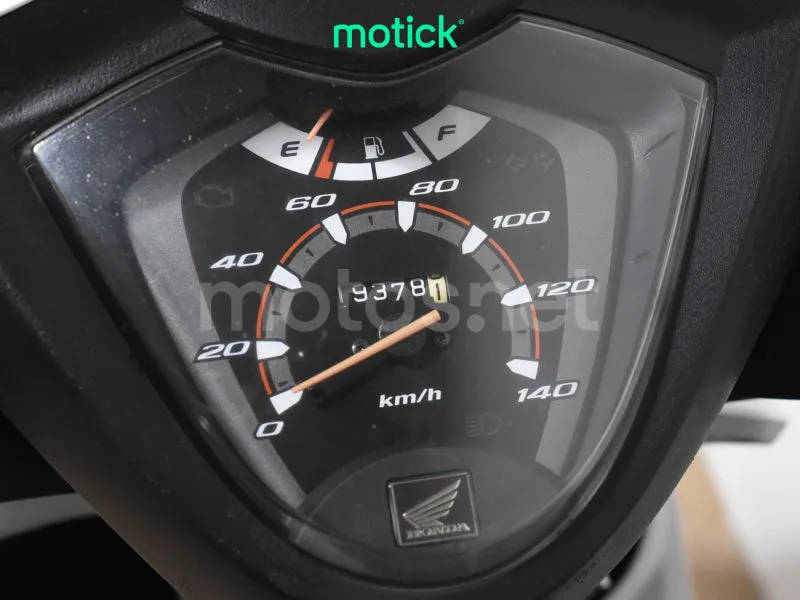 Honda Vision 110 - Vista 5