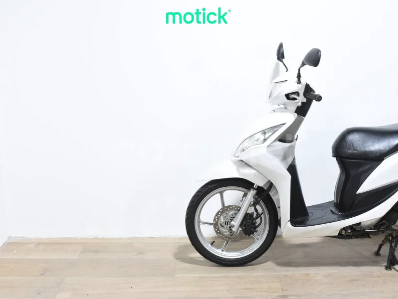 Honda Vision 110 - Vista 8