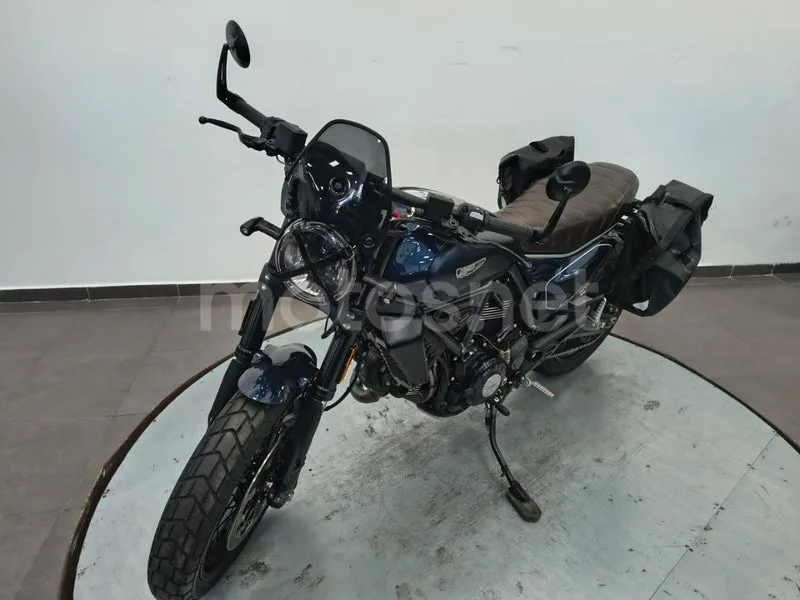 Ducati Scrambler - Vista 11