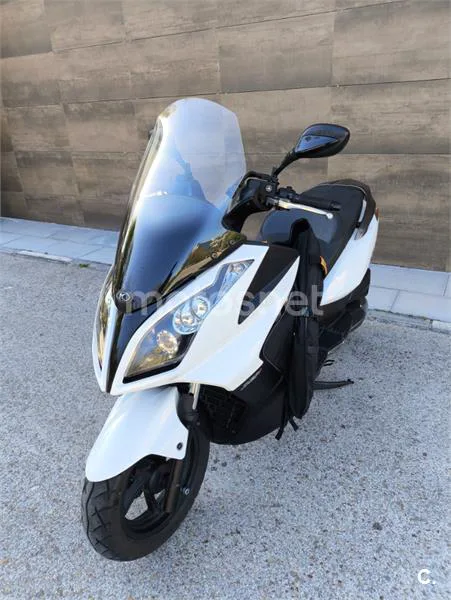 Kymco Super Dink 350 2600 € 2018 Madrid - 1