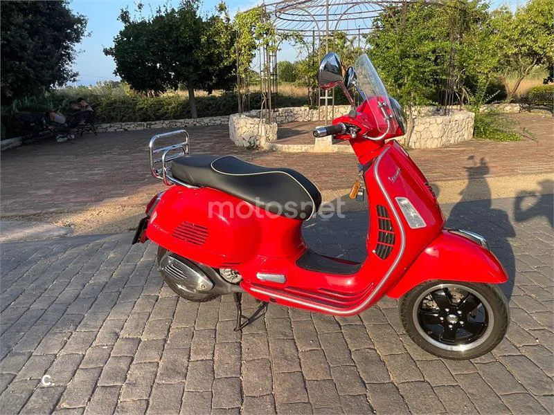 Vespa GTS 300 - Vista 4